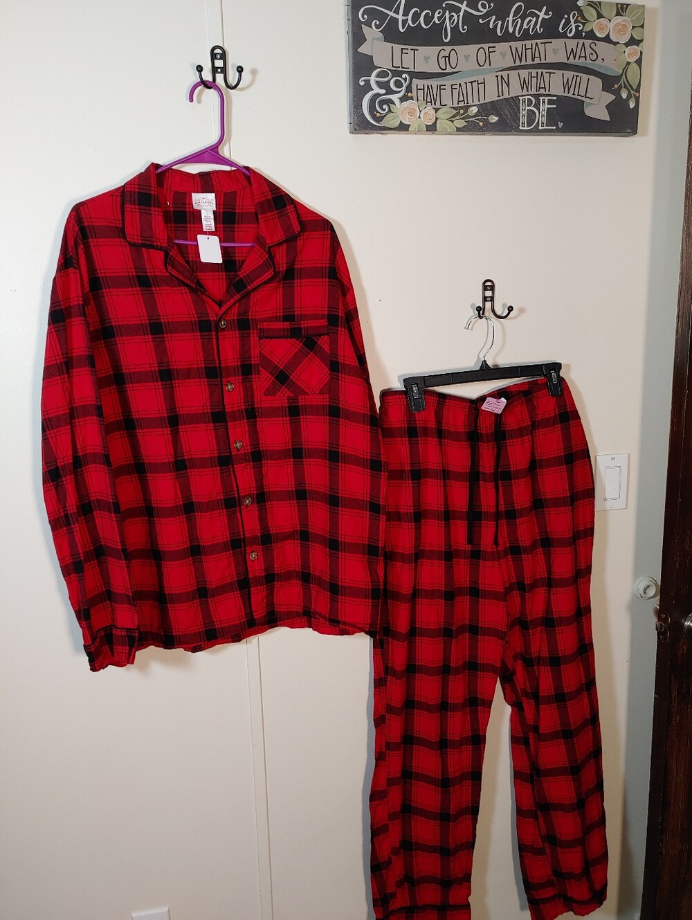 Like New Wonder Shop Size Large Men's Buffalo Plaid Long Sleeve Pajama Set